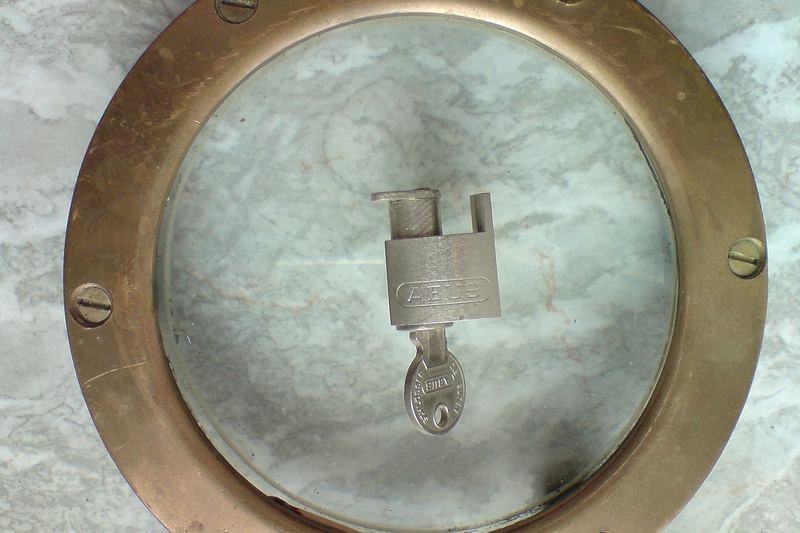 Combination safe lock dial mechanism