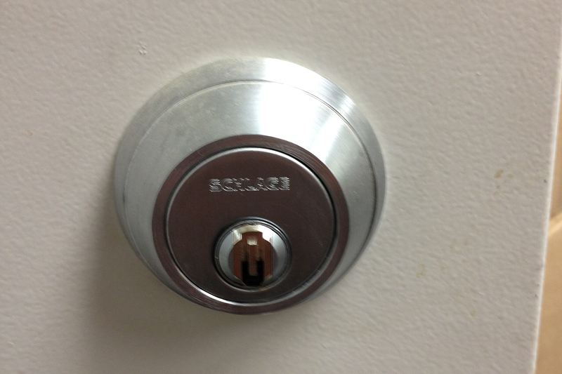 Security cylinder deadbolt